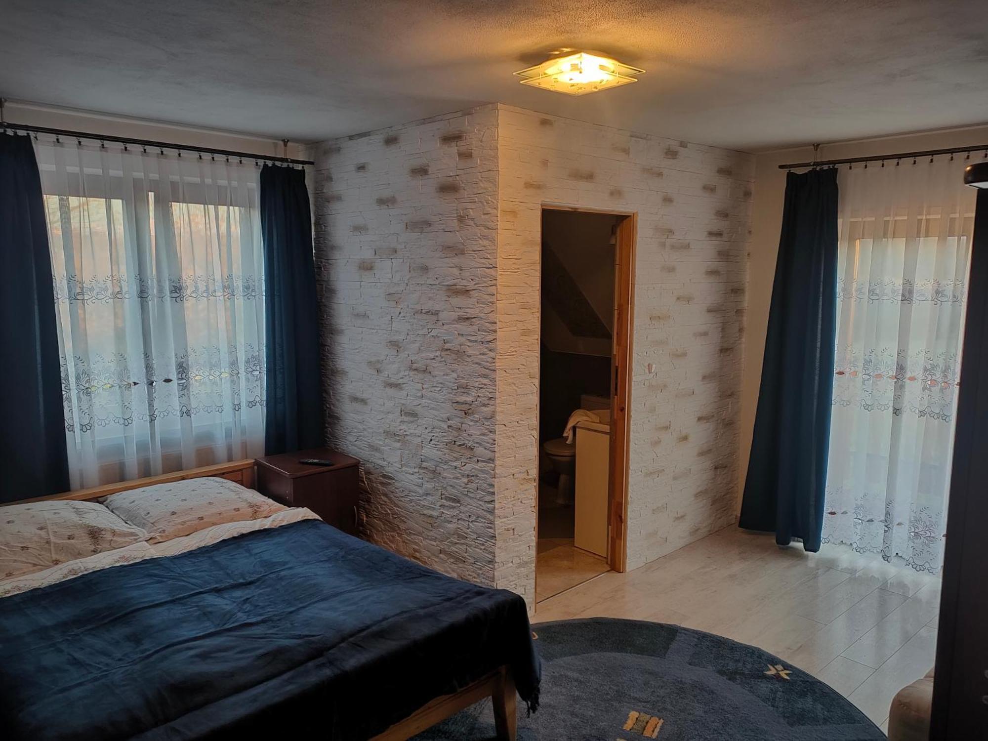 Pokoje U Mrugaly Czerwienne Стая снимка